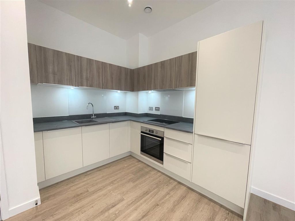 Property photo 2 of 4