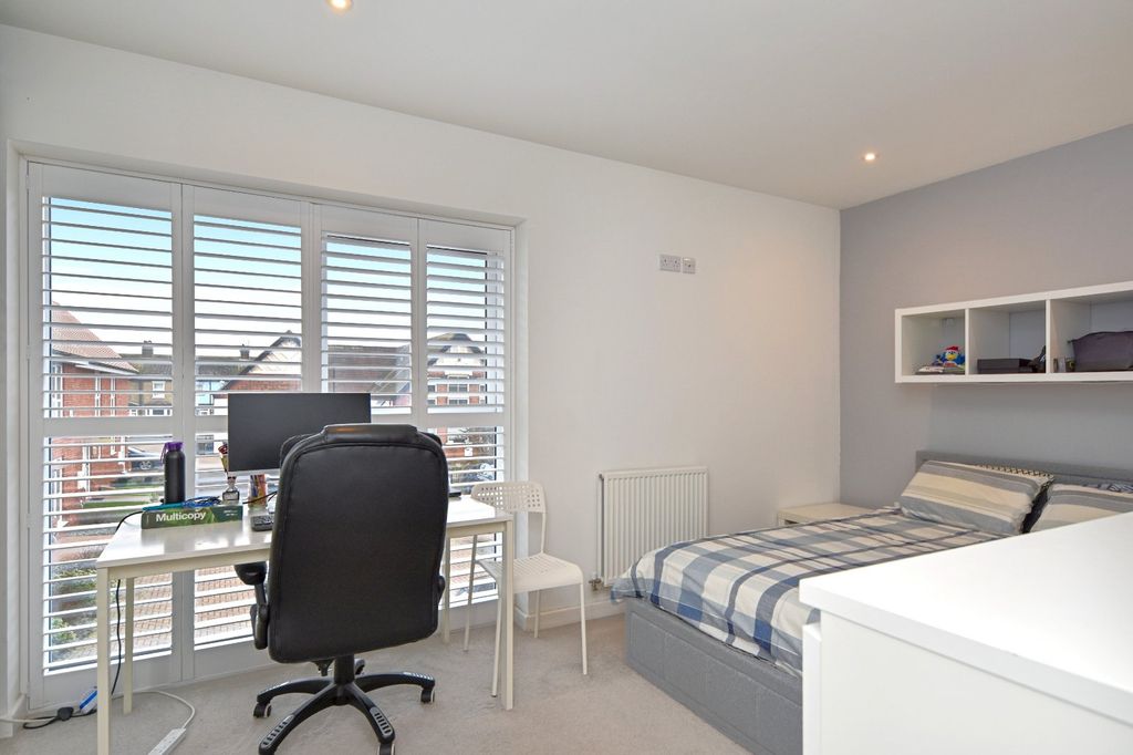 Property photo 1 of 28 Picture No. 01