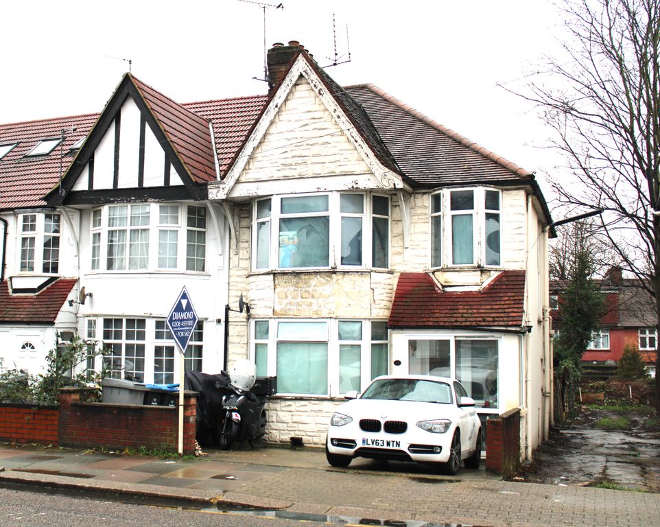 Property photo 1 of 8