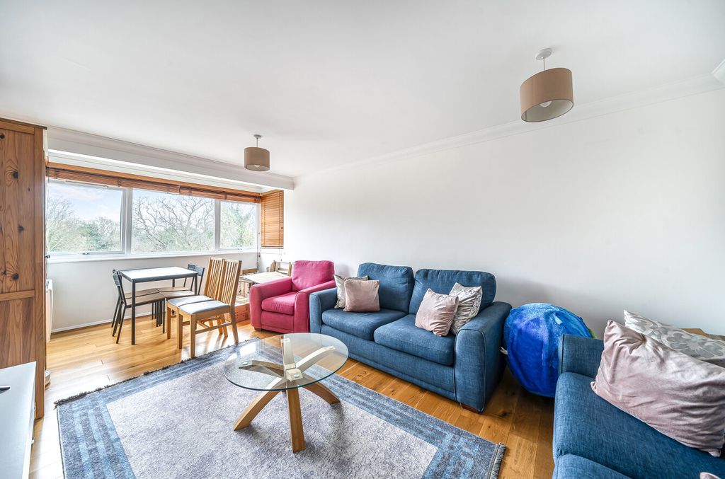 Property photo 2 of 9 1416677-15-699c60...