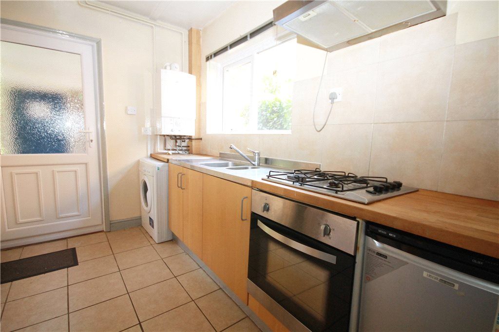 Property photo 2 of 9 Kitchen