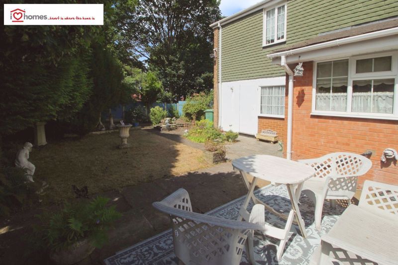 Property photo 3 of 19 Photo 12