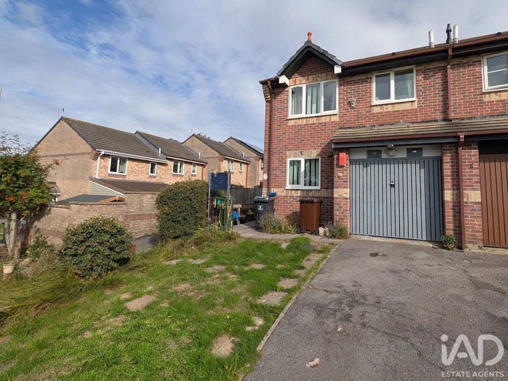 Property photo 1 of 9