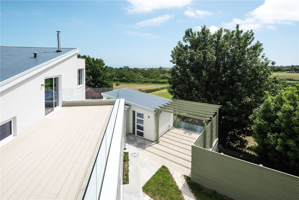 Property photo 2 of 25 External