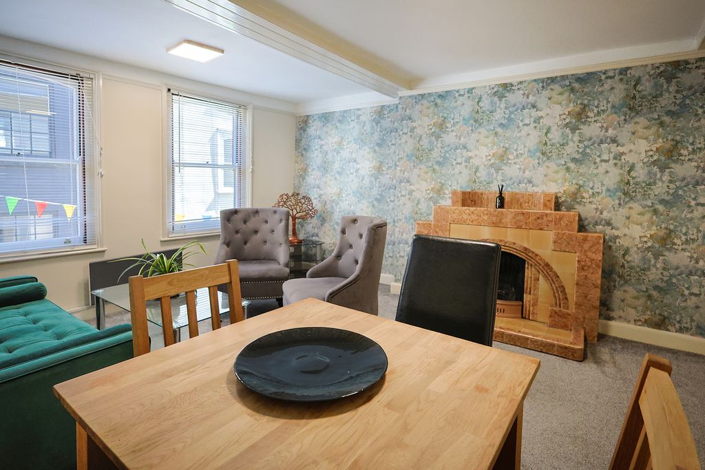 Property photo 3 of 12 Photo 2