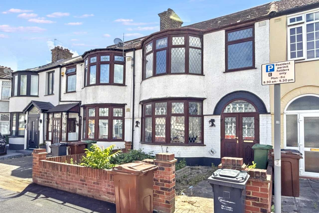 Property photo 1 of 1 60 Shirley Gardens, Barking, Essex, Ig11 9Xa