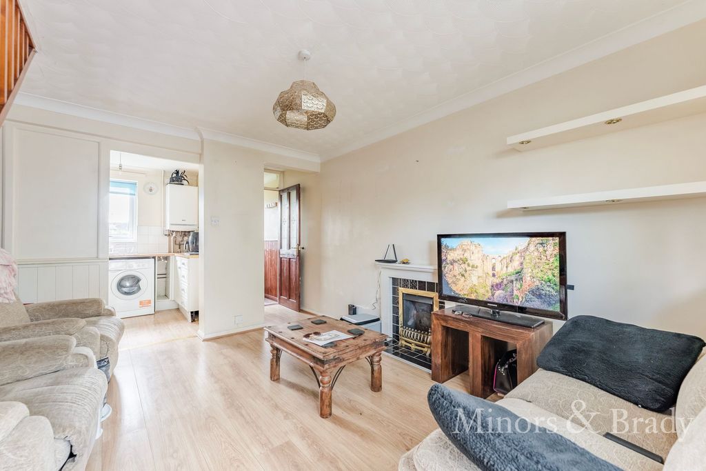 Property photo 3 of 14