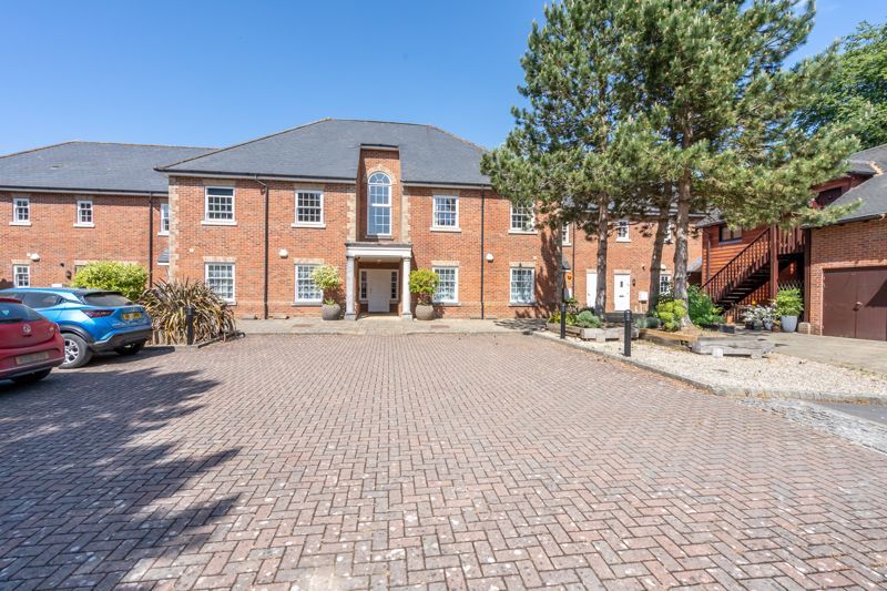 Property photo 1 of 19 Photo 15