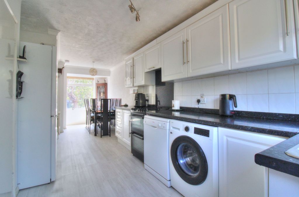 Property photo 3 of 18 Img_7760_1_2