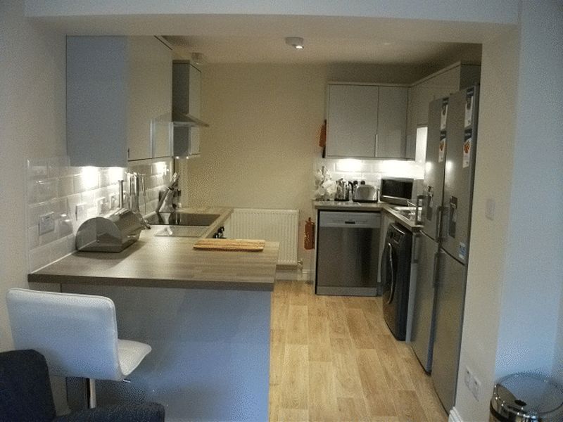 Property photo 1 of 8 Photo 9