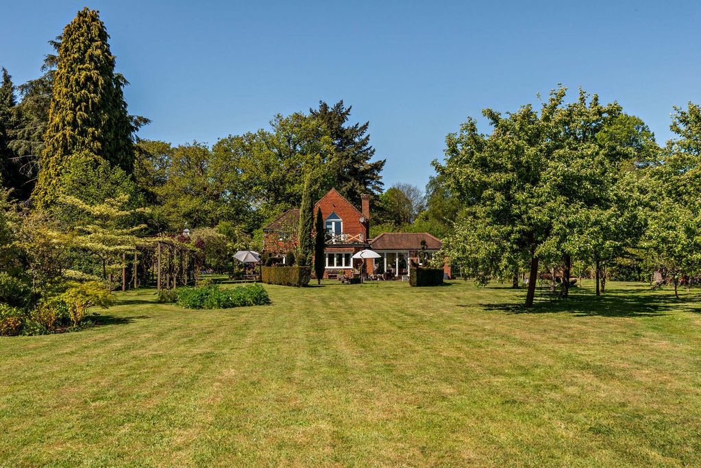 Property photo 1 of 47 Photo 99