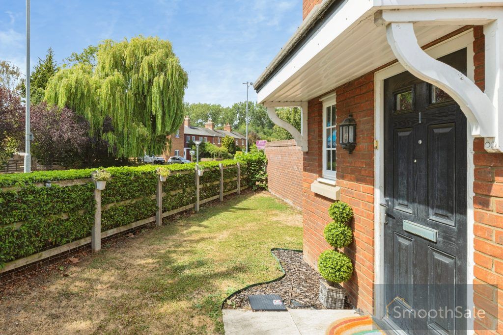 Property photo 2 of 26