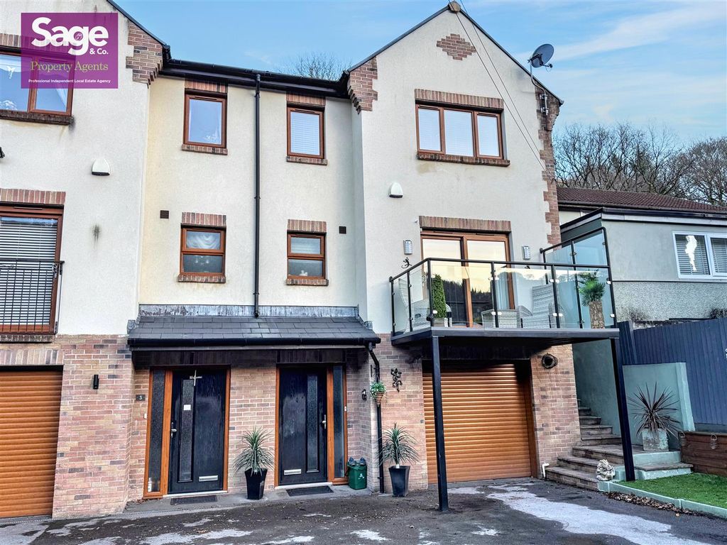 Property photo 1 of 39