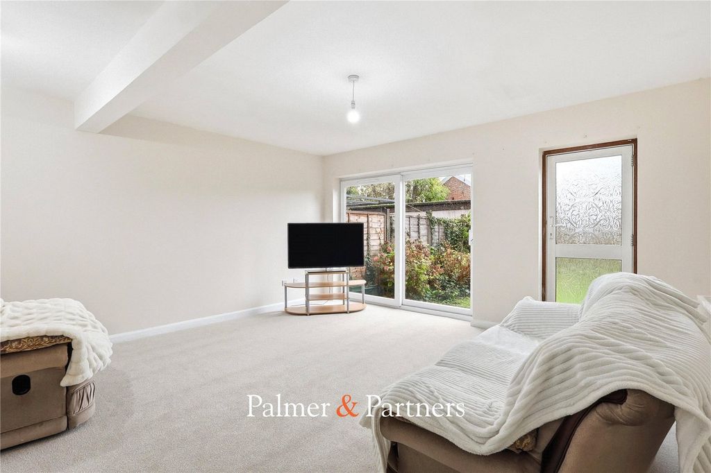 Property photo 2 of 22 Picture No. 04