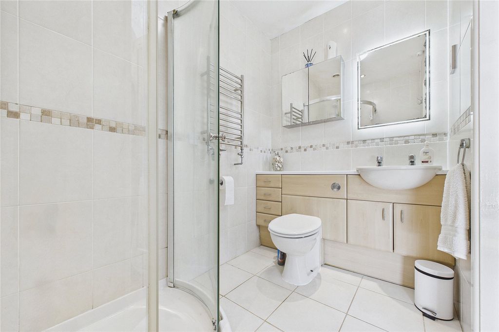 Property photo 3 of 25 Picture No. 02