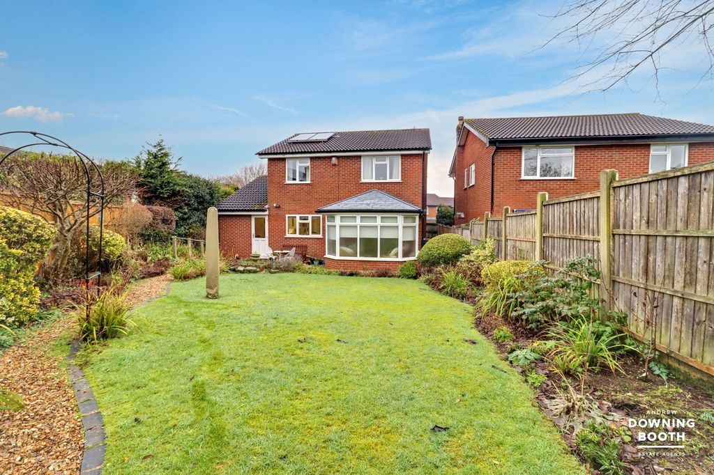 Property photo 2 of 30