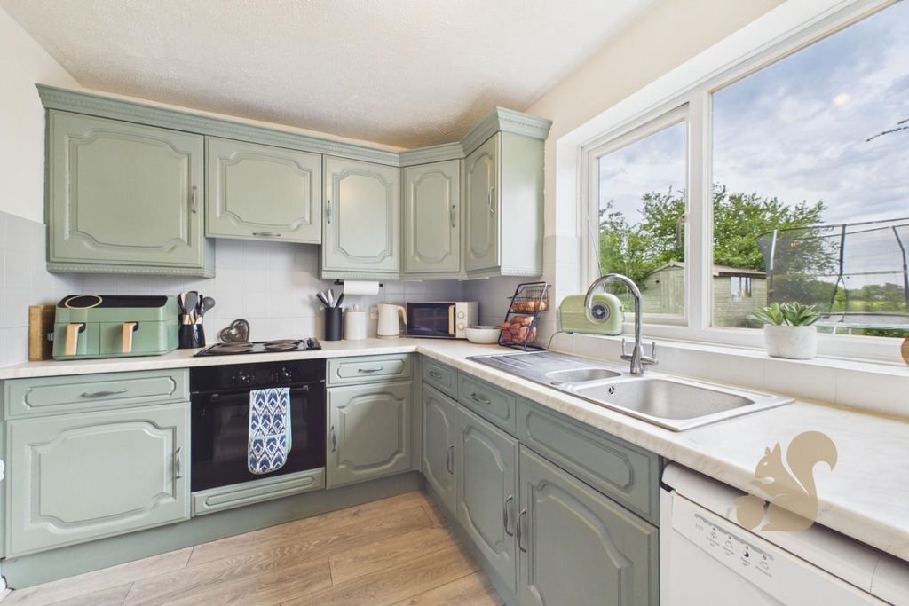 Property photo 3 of 17 Cam05565G0-Pr0077-Still010.Jpg