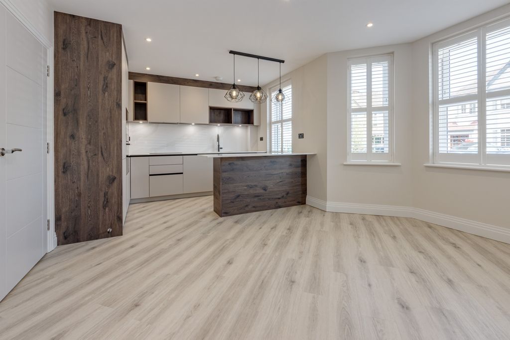 Property photo 2 of 17 Photo 9