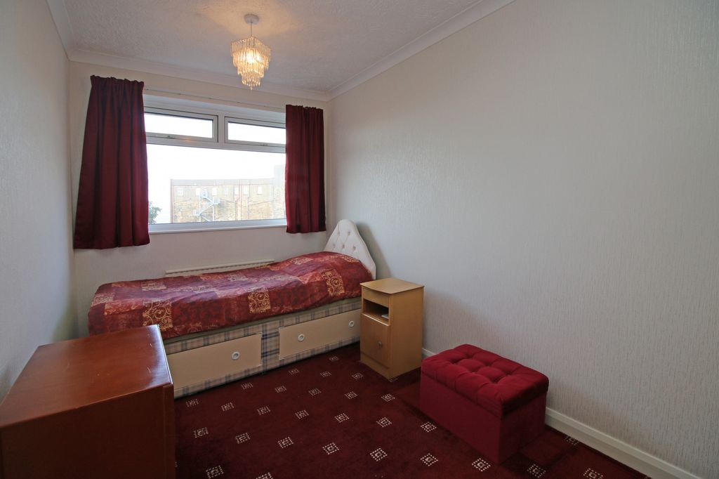 Additional image 7 of 2 bed flat for saleLyndale Court, Fleetwood FY7