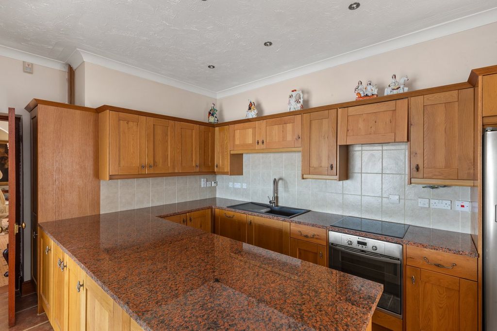 Additional image 13 of 4 bed detached house for saleCliff Road, Laugharne, Carmarthen SA33