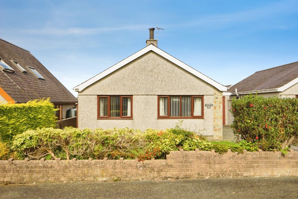 Property photo 1 of 19 Pbox-Img.Jpg