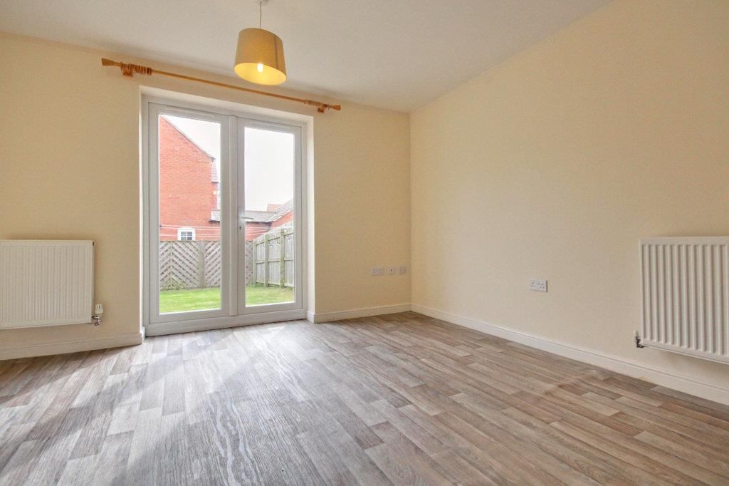 Property photo 3 of 11 Img_1718-Img_1720_Lzn.Jpg