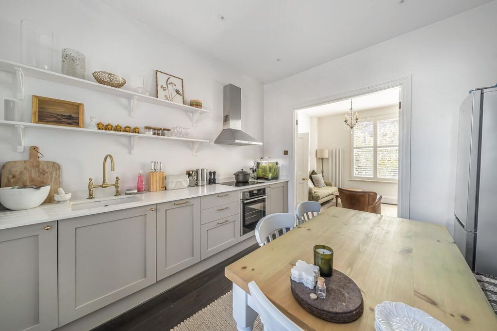 Property photo 3 of 15 Picture 3