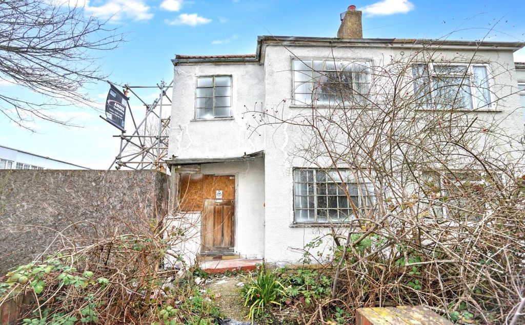 Property photo 1 of 20