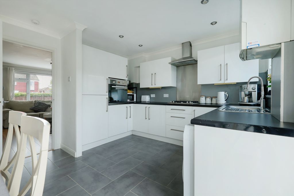 Property photo 1 of 12 Picture No. 04