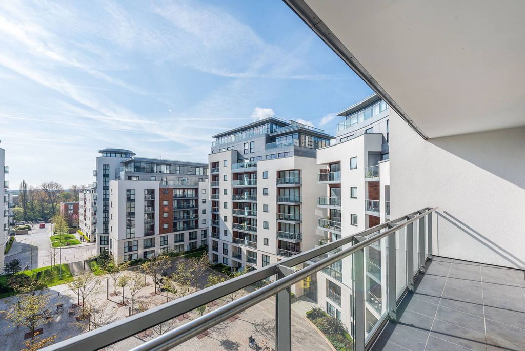 Property photo 3 of 9