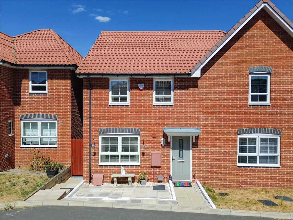 Property photo 1 of 21 Picture No. 04