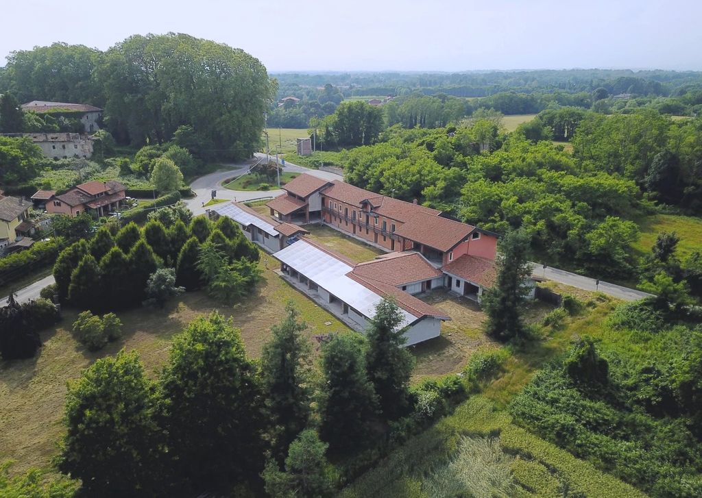 Property photo 3 of 6 <Alttext/>