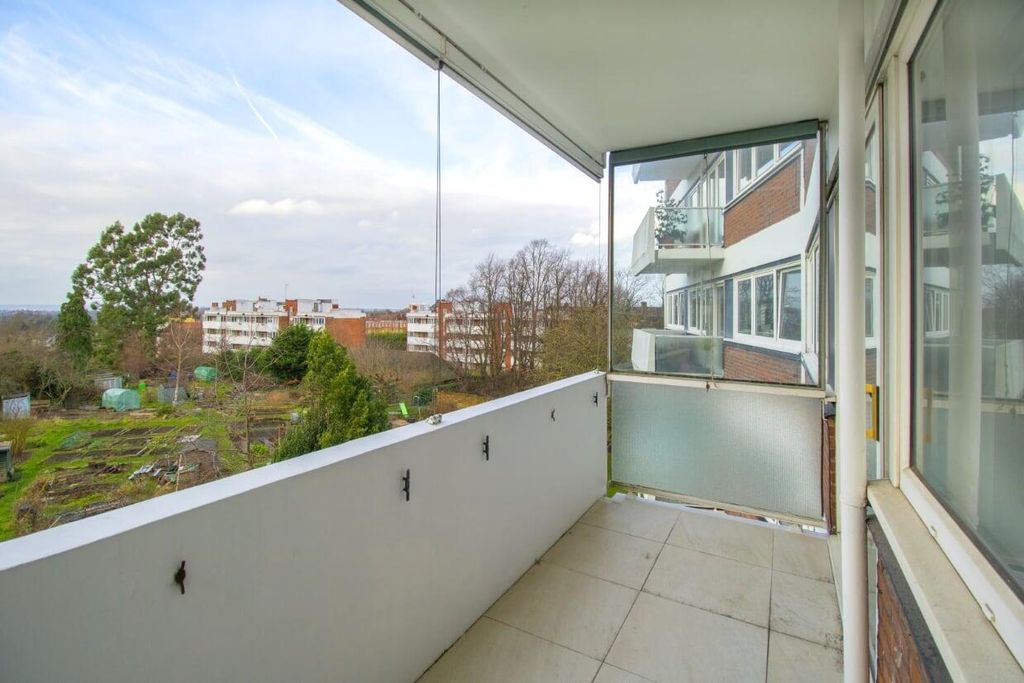 Property photo 3 of 9 Balcony.Jpg
