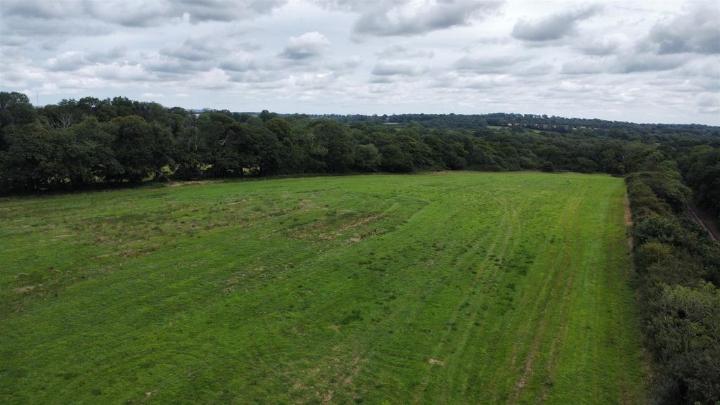 Property photo 2 of 6 Dji_Fly_20250716_120744_464_1752664101052_Photo_Op