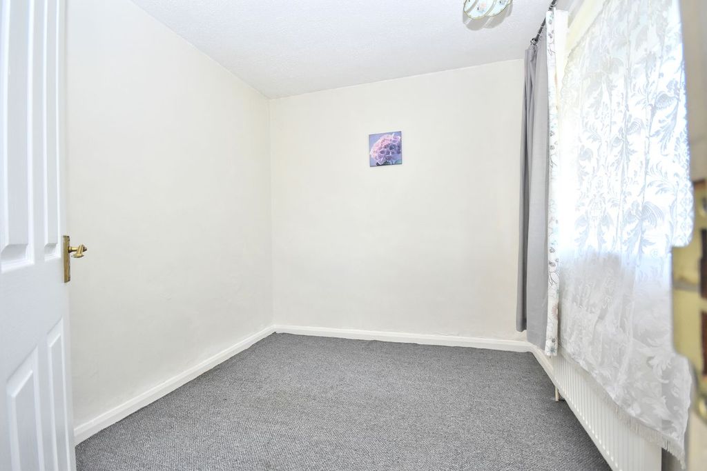 Additional image 6 of 3 bed semi-detached house for saleQueen Eleanor Terrace, Northampton NN4