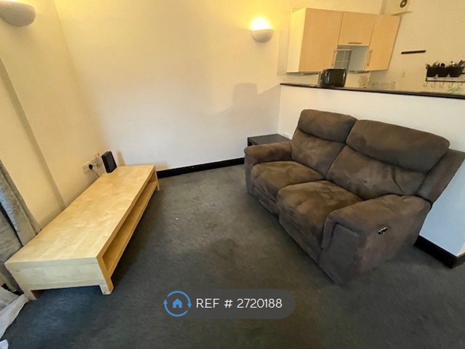 Property photo 3 of 6