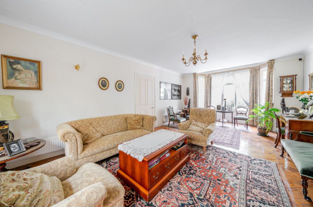 Property photo 2 of 22
