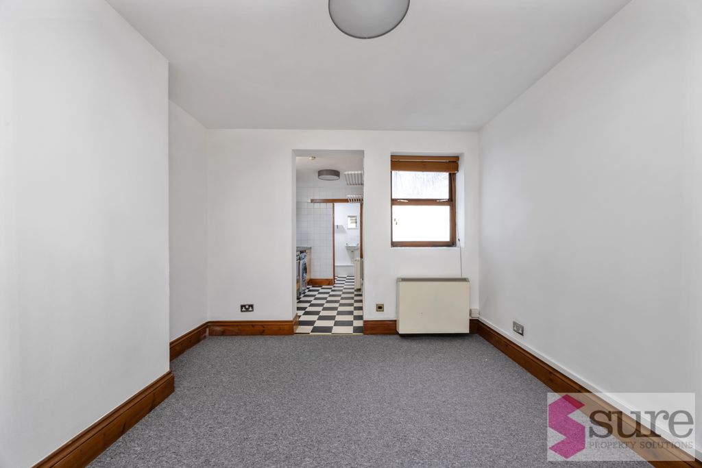 Property photo 2 of 17 Beaconsfield Road, 63, Flat 4-008