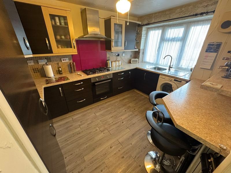 Property photo 2 of 10 Photo 8