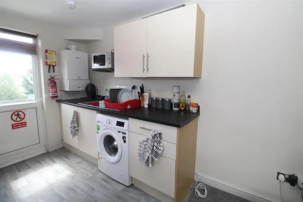 Property photo 2 of 11 Property