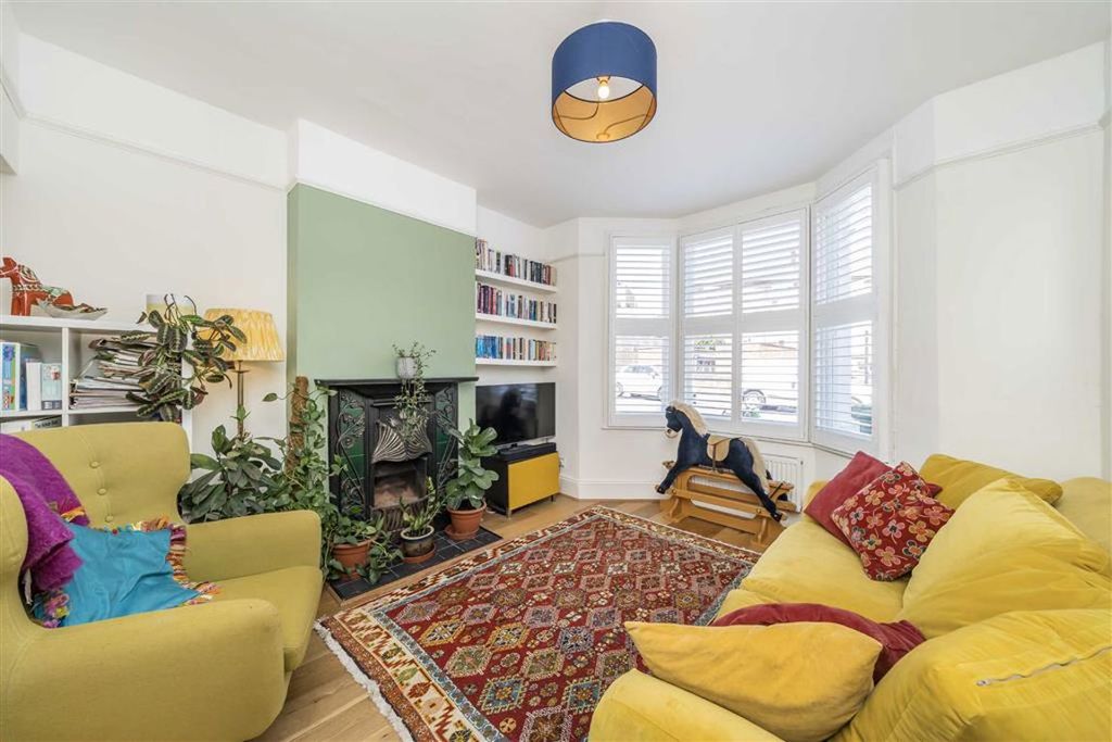 Property photo 3 of 11