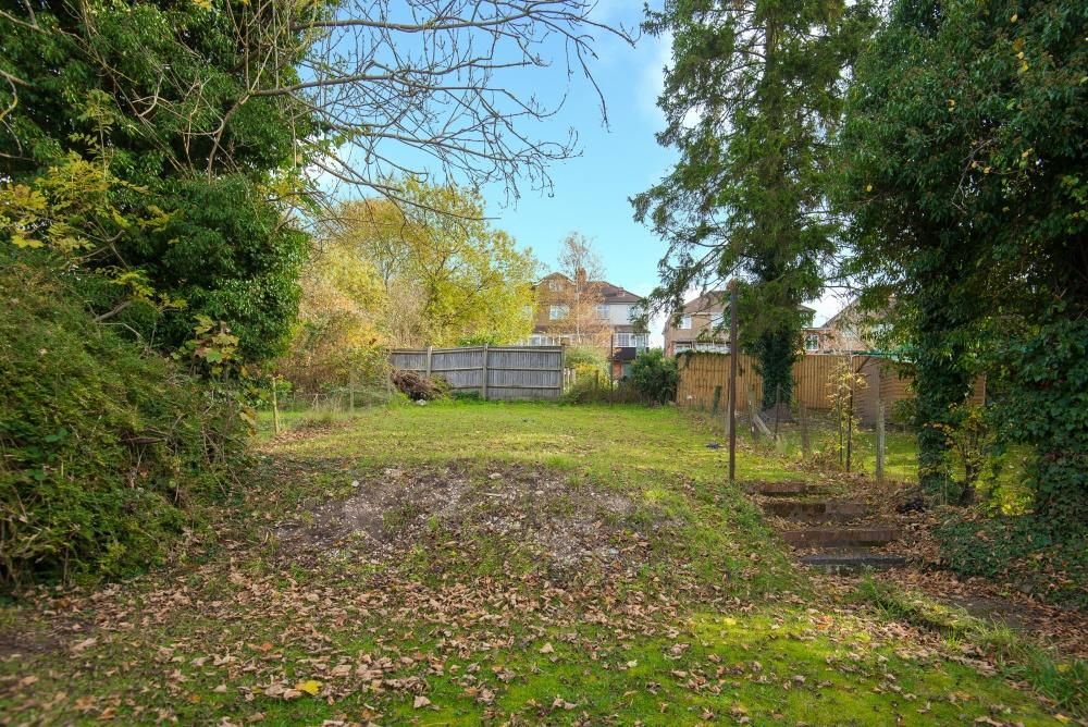 Property photo 3 of 10 Garden- 800Px.Jpg