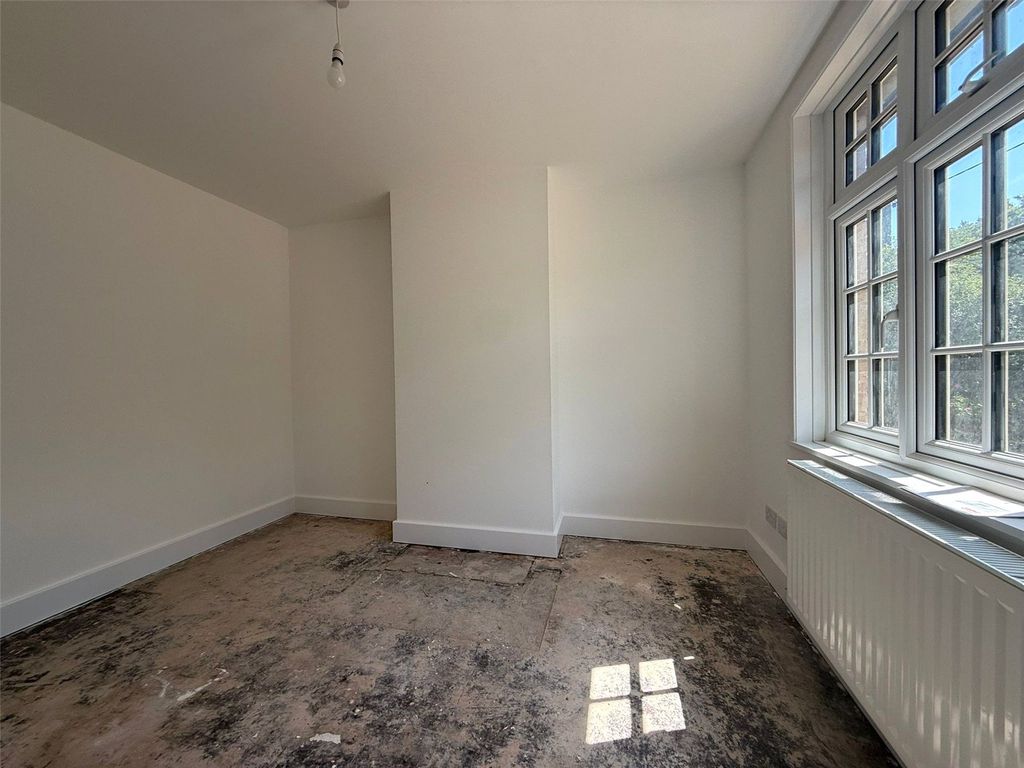 Property photo 2 of 11 Picture No. 04