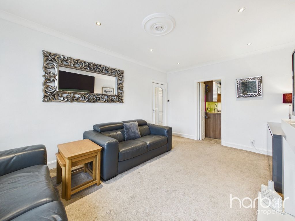 Property photo 3 of 19 5007966