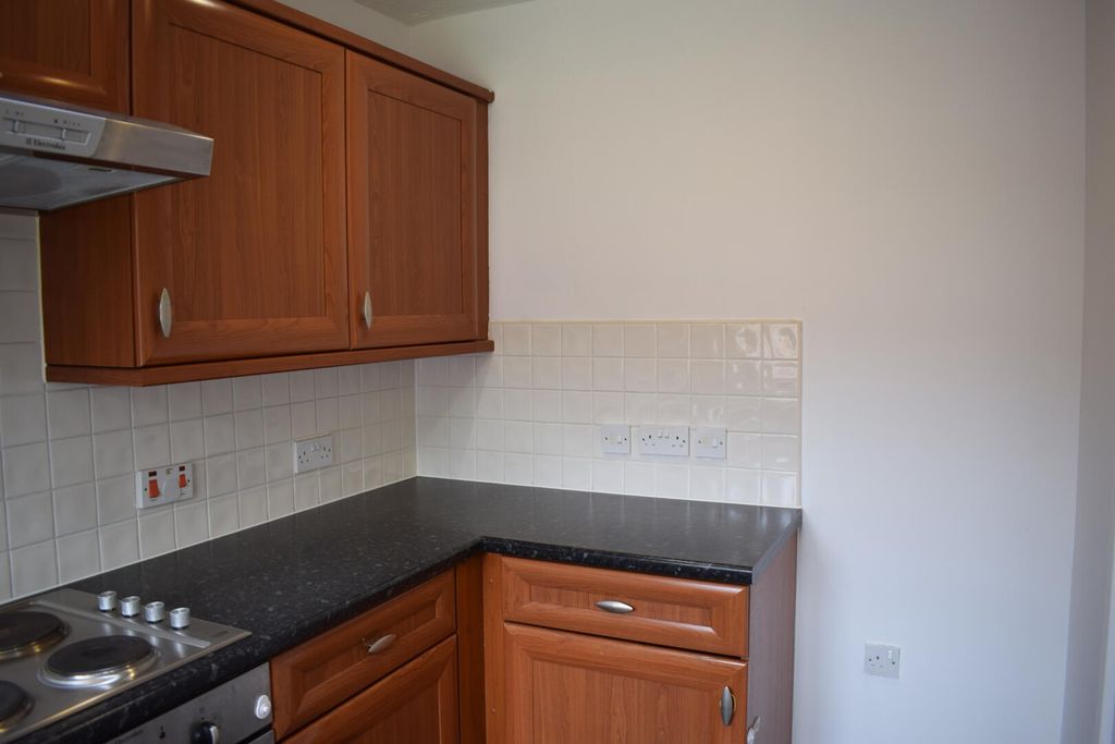 Property photo 2 of 14 Kitchen