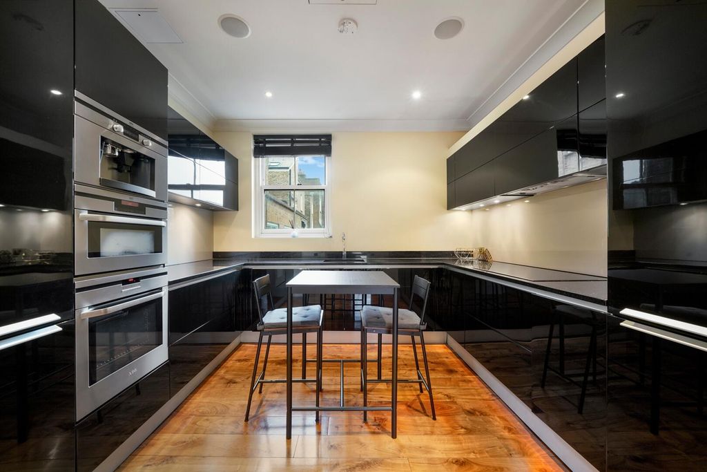 Property photo 3 of 13 Flat 4 - 8All1Fw3Fcvrc7Hntfie.Jpg