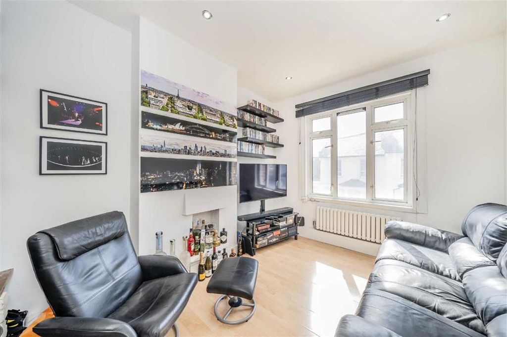 Property photo 2 of 5