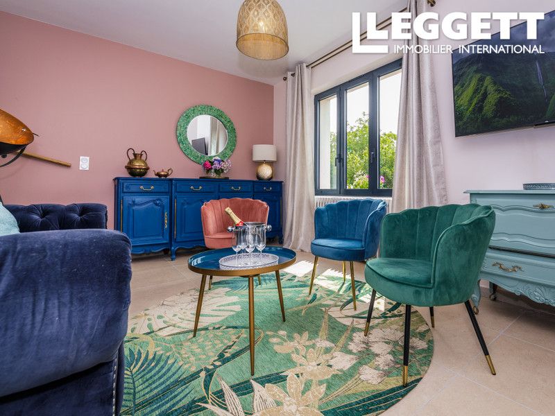 Property photo 2 of 10