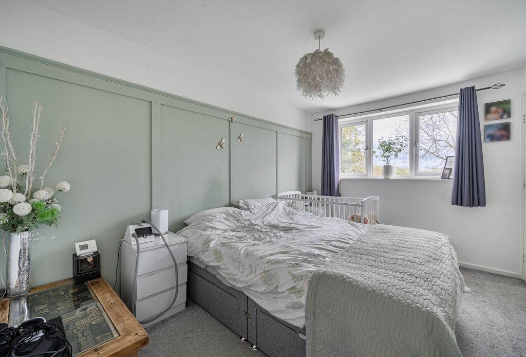 Property photo 3 of 20 1445993-10-69Df90...