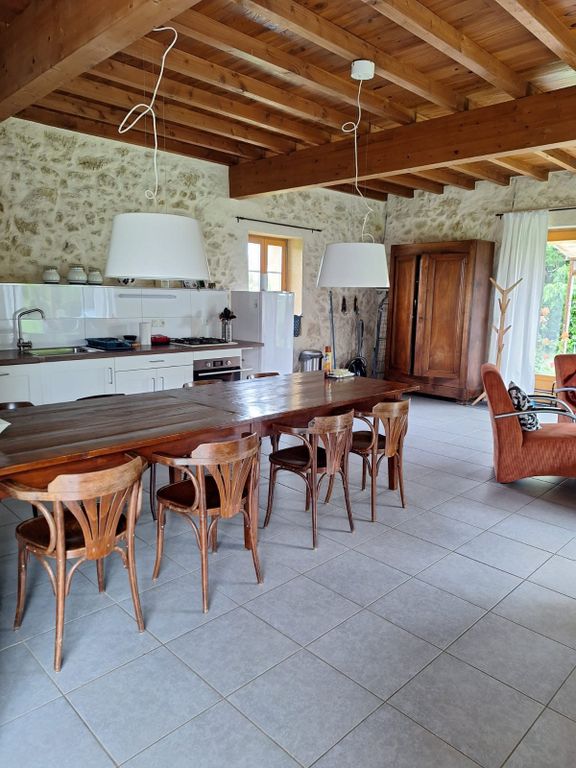 Property photo 2 of 50